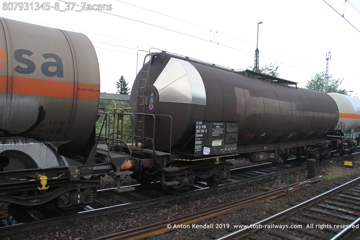 807931345-8_37_Zacens.JPG